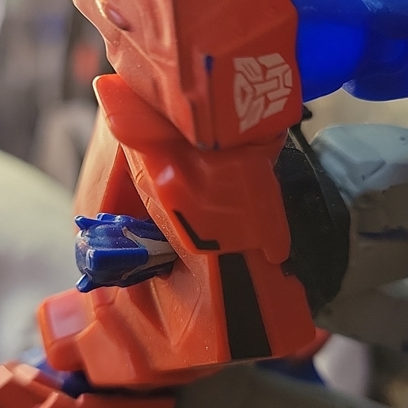 Transformers Optimus prime mini figure plastic toy for kid robot - Picture 6 of 7